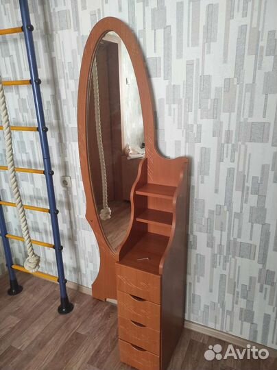 Зеркало для прихожей