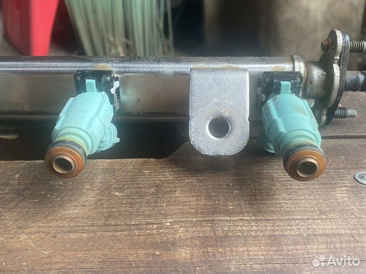 Kia rio 3 Рампа с форсунками оригинал