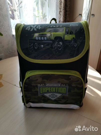 Школьный рюкзак