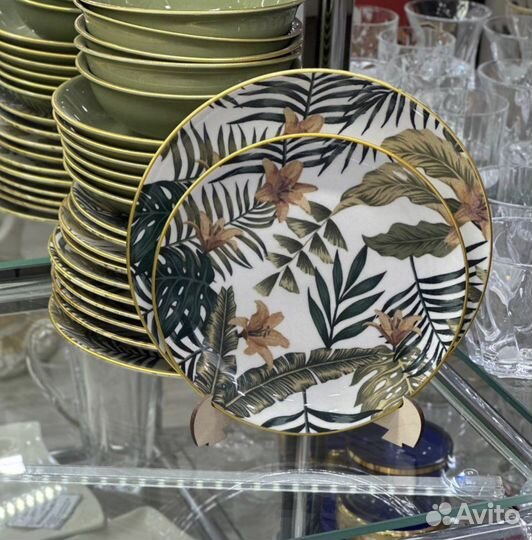 Набор тарелок