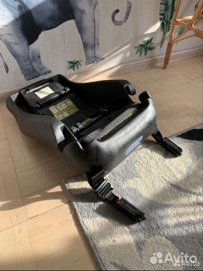 Автолюлька maxi cosi с базой isofix
