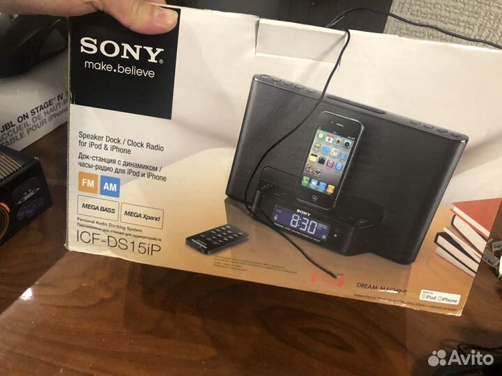 Радиоприемник проигрыватель для iPhone