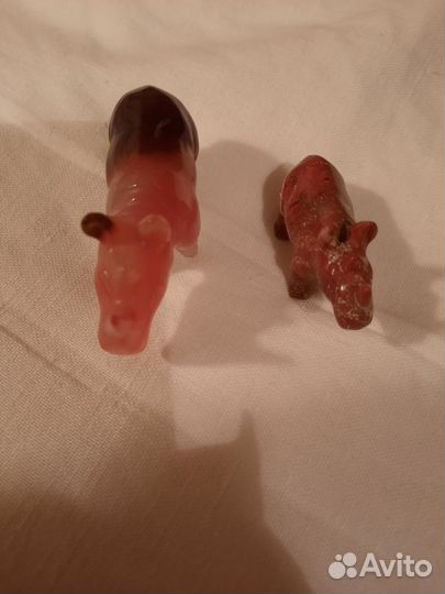 Фигурки животных из природного камня