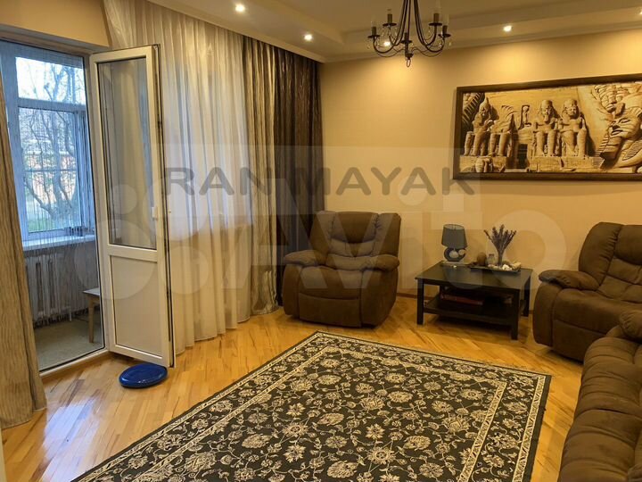 3-к. квартира, 94 м², 1/2 эт.