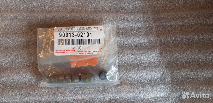 Колпачки маслосъёмные впуск toyota