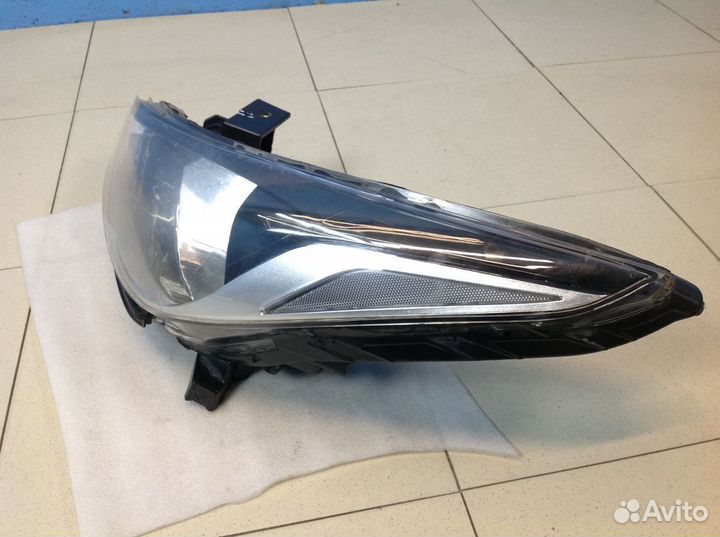 Фара левая hyundai solaris 2017