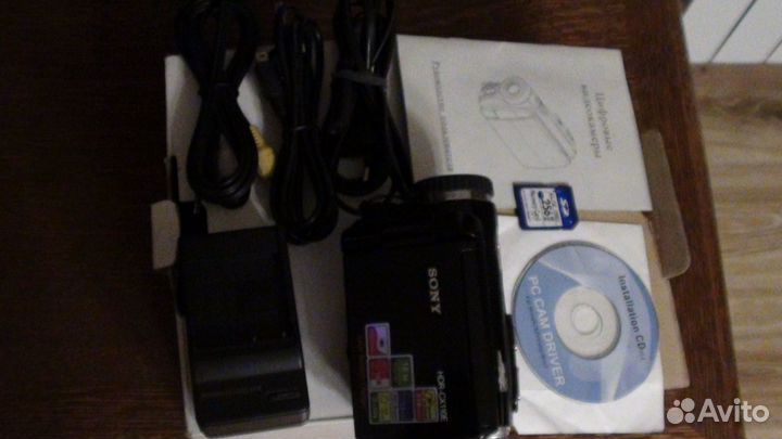 Видеокамера Sony HDR CX110E