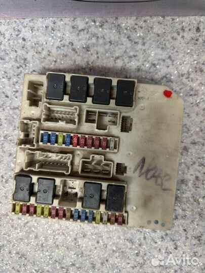 Блок предохранителей Nissan Note E11