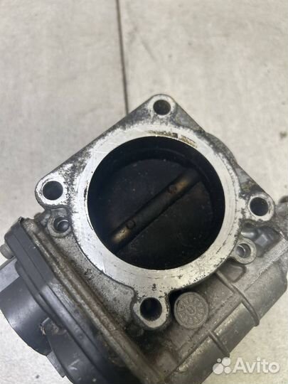 Дроссельная заслонка