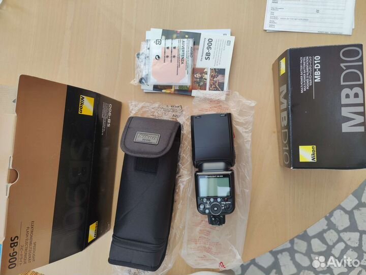 Вспышка камеры Nikon SB-900 Speedlight