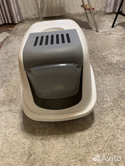 Кошачий туалет закрытый новый
