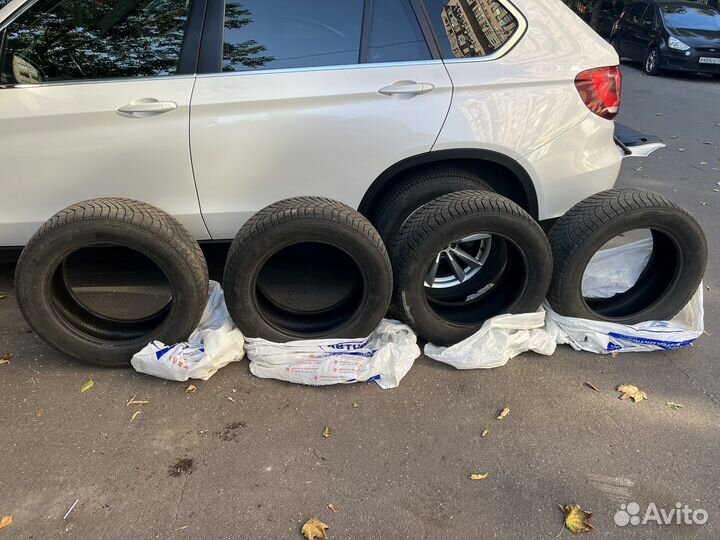 Pirelli Ice Zero FR 255/55 R18 H