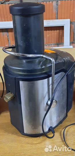 Соковыжималка Bork s511