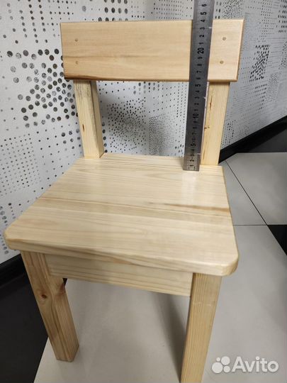 Стульчик детский из массива дерева
