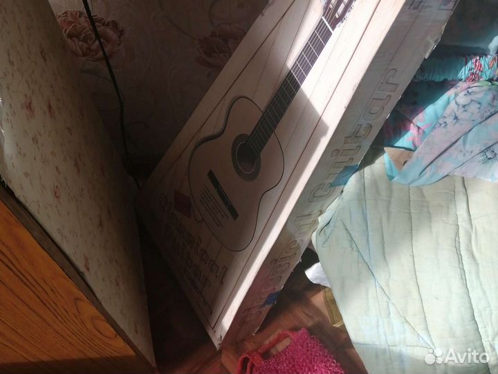 Классическая гитара бу
