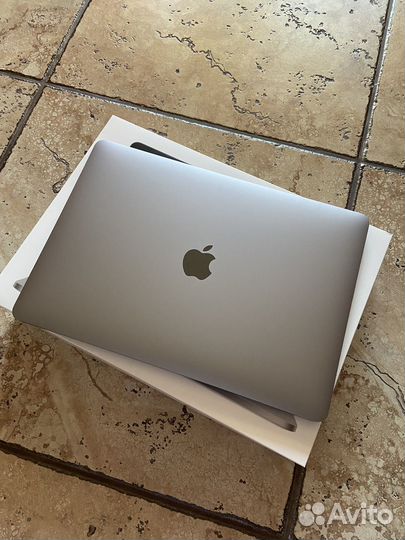 Apple MacBook Pro 13