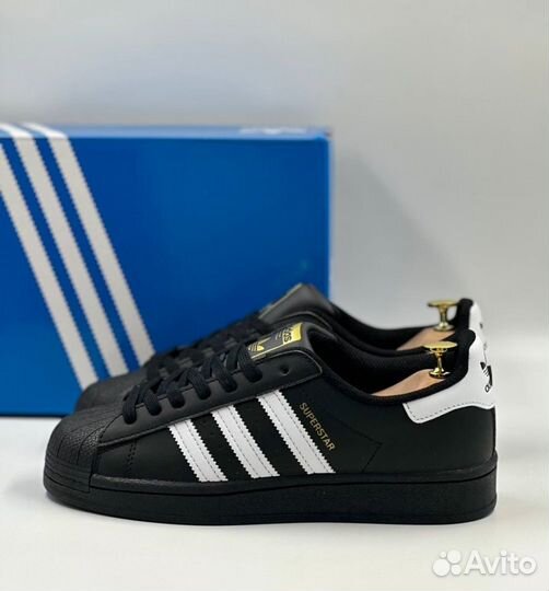 Привлекательные Adidas Superstar Black