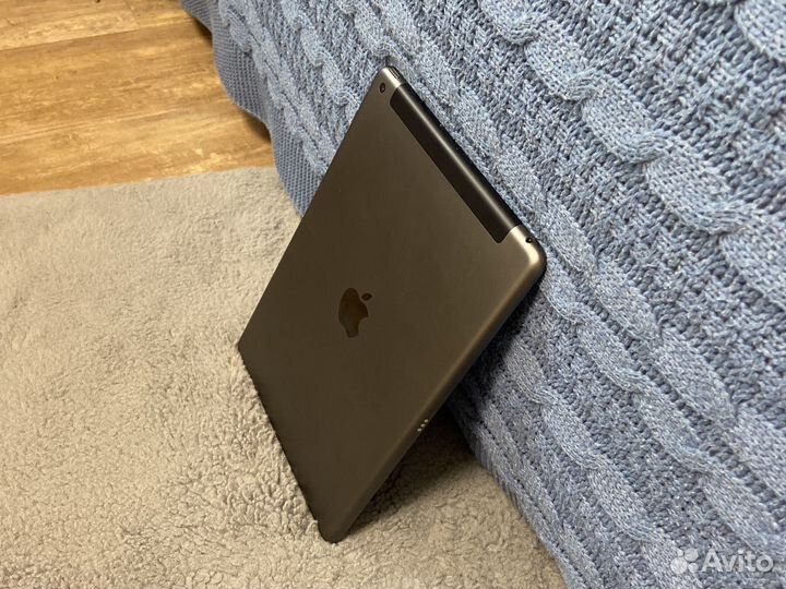 iPad 8 128gb wi-fi + cellural