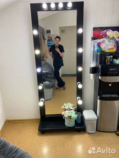 Зеркало с подсветкой в полный рост