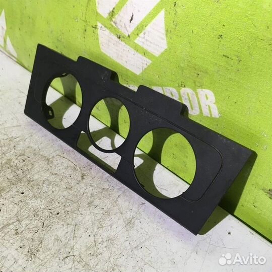 Накладка декоративная Фольксваген Поло седан рус