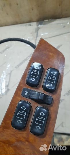Блок кнопок стеклоподъемника Mercedes w220