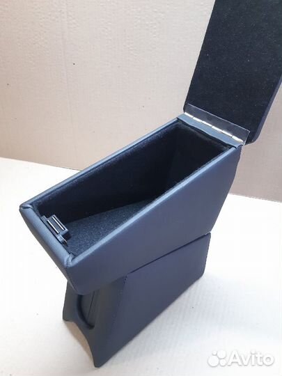 Подлокотник Лада Гранта фл