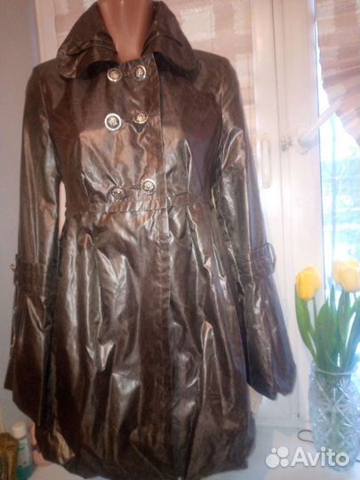 Плащ женский