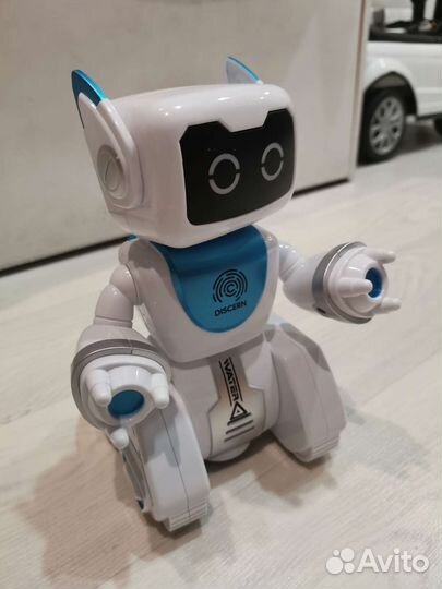 Игрушка робот с пультом