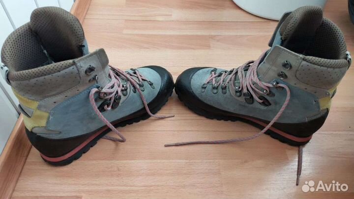 Парапланерные ботинки Hanwag