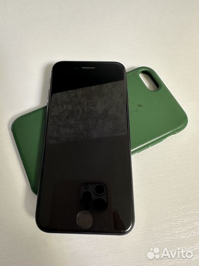iPhone SE (2020), 64 ГБ