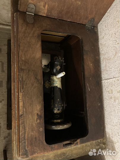 Швейная машина зингер ножная