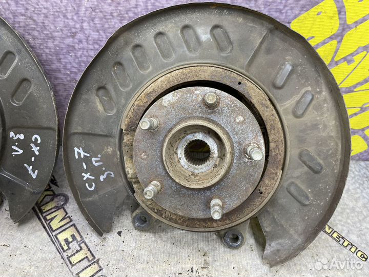 Щиток Пыльник Кожух стояночного тормоза Мазда CX7