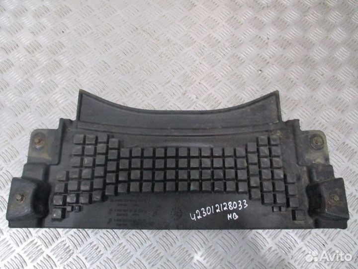 Шумоизоляция моторного отсека Mercedes-Benz A96052