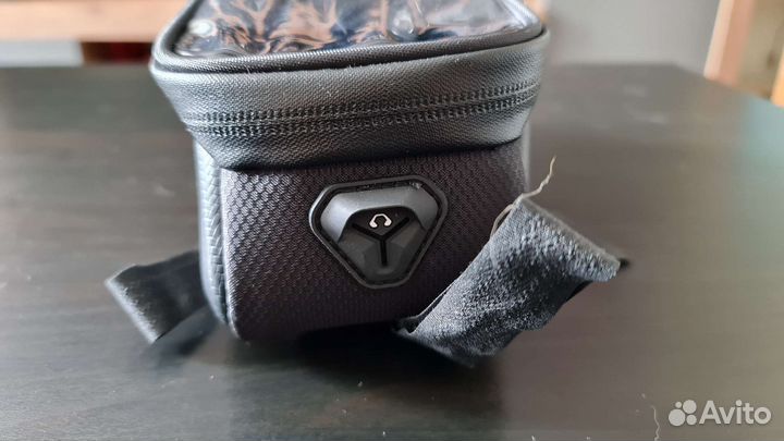 Жёсткая сумка для велосипеда под телефон