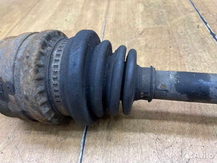 Привод передний левый Opel Vectra B X25XE 2000