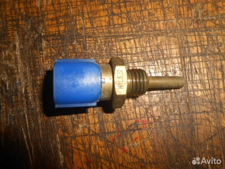 Датчик температуры охлаждающей жидкости