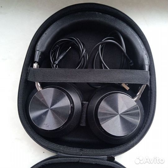 Беспроводные наушники полноразмерные Mixder E10