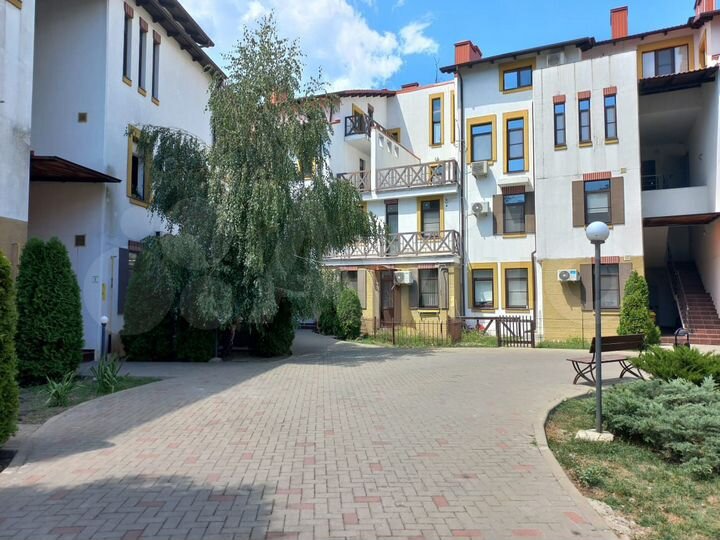 2-к. квартира, 65 м², 3/4 эт.