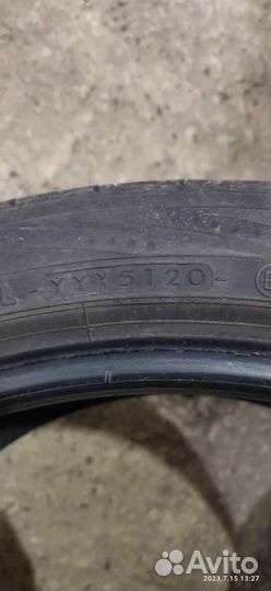 Yokohama BluEarth RV-02 245/40 R20 99W
