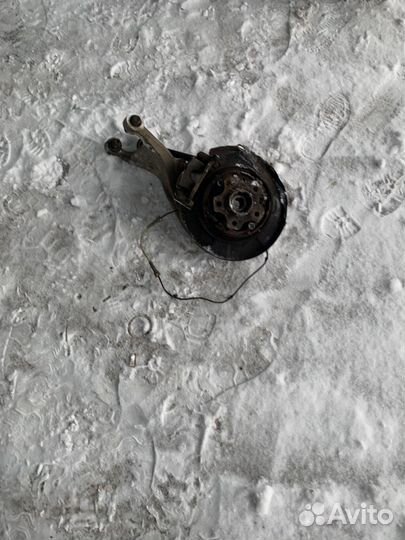 Мурано задний кулак левый и правый