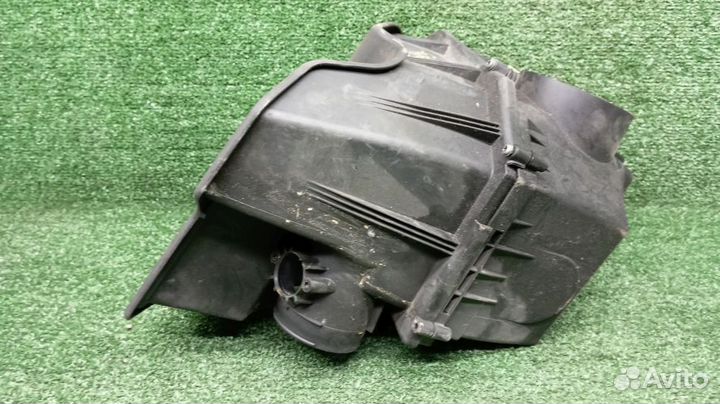 Корпус воздушного фильтра Bmw 5-Series