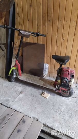 Самокат детский с двигателем