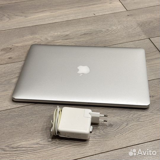 Apple MacBook Pro 15 2015 Intel i7 / 16 / 512 SSD