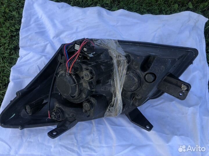 Фара головного света правая Hover