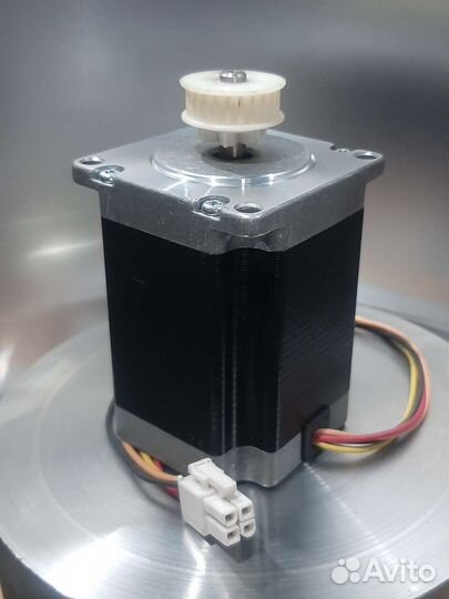 Привод шаговый двигатель