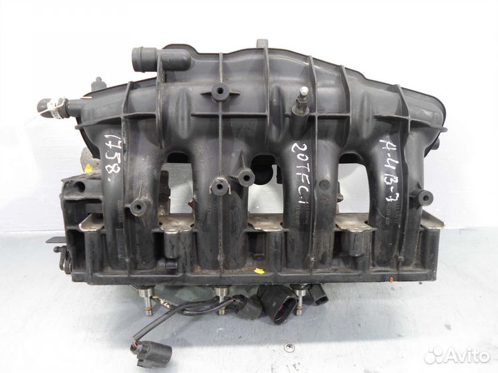 Коллектор впускной Audi A4 B7 06D133185M