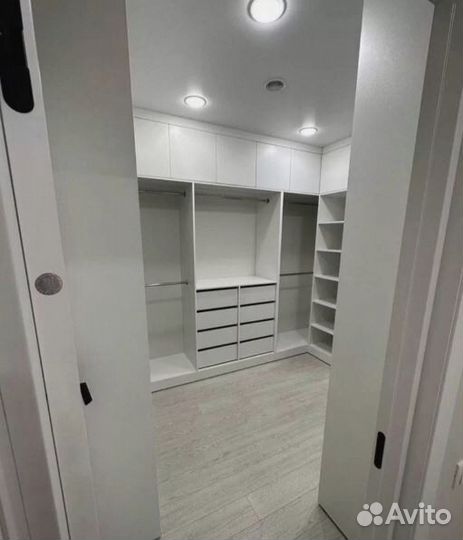 Шкаф на заказ цвет слоновая кость