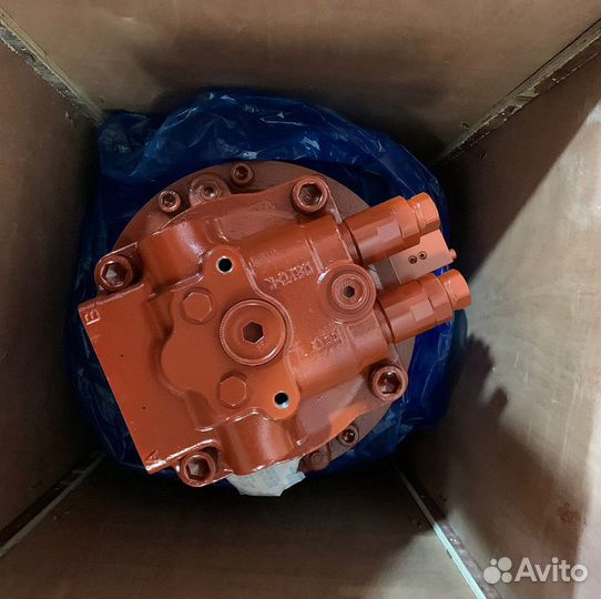 Редуктор поворота с гидромотором Hyundai R300LC-9S