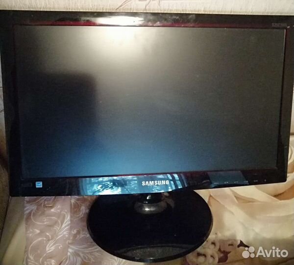 Монитор samsung