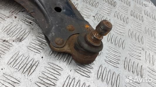 Рычаг передний нижний правый opel zafira A (OML04P